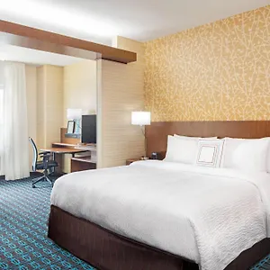 Fairfield & By Marriott מלון