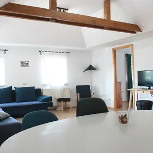 https://ana-apartment-bucharest.bucharesthotelsnow.com