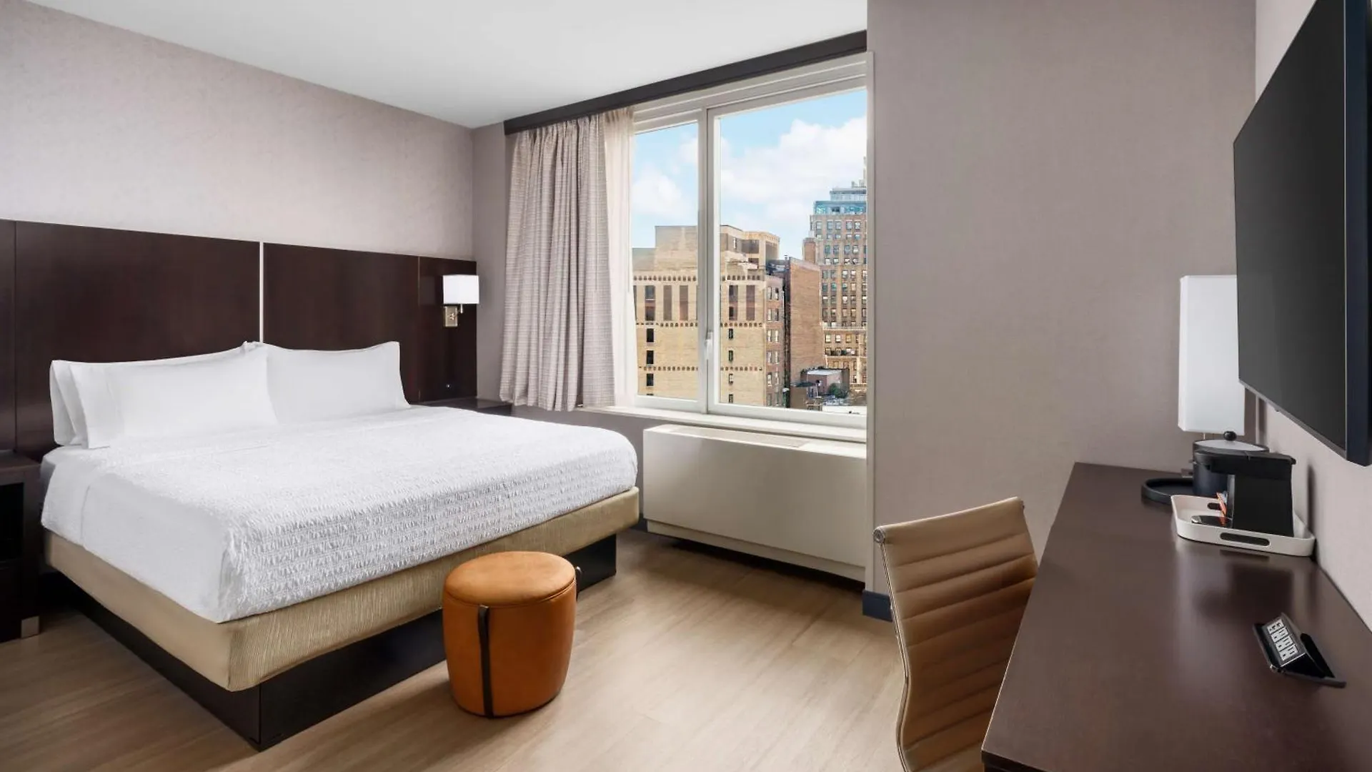 Hampton Inn Times Square Central New York 3*,